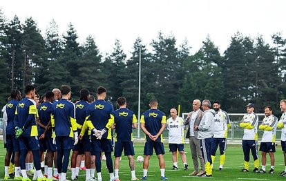 Fenerbahçe Başkanı Aziz Yıldırım, Topuk Yaylası’nda takımla bir araya geldi